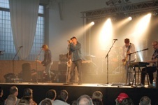Kunst hinter Gittern mit Innenwelten und Fury in the Slaughterhouse